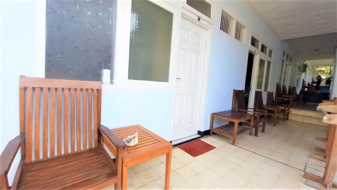 Bajo Hotel Labuan Bajo Kültér fotó