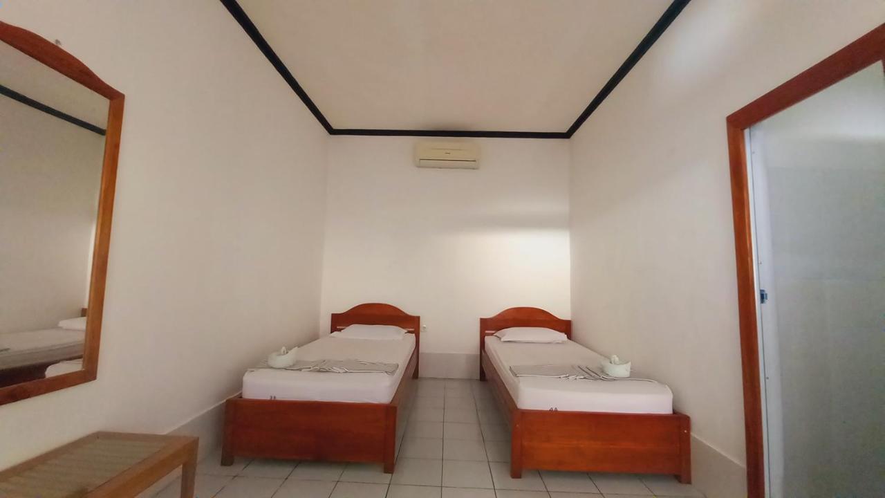 Bajo Hotel Labuan Bajo Kültér fotó
